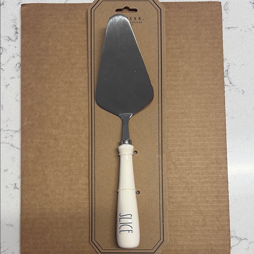 White Cake Server with 'SLICE' Text